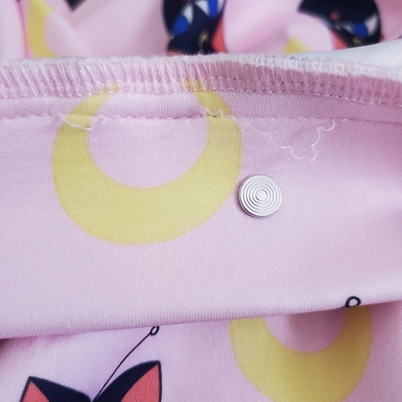 HOT TOPIC SAILOR MOON LUNA & MOONS PINK SUSPENDERS SKIRT IRIDESCENT WOMENS  (XL) - Picture 6 of 15